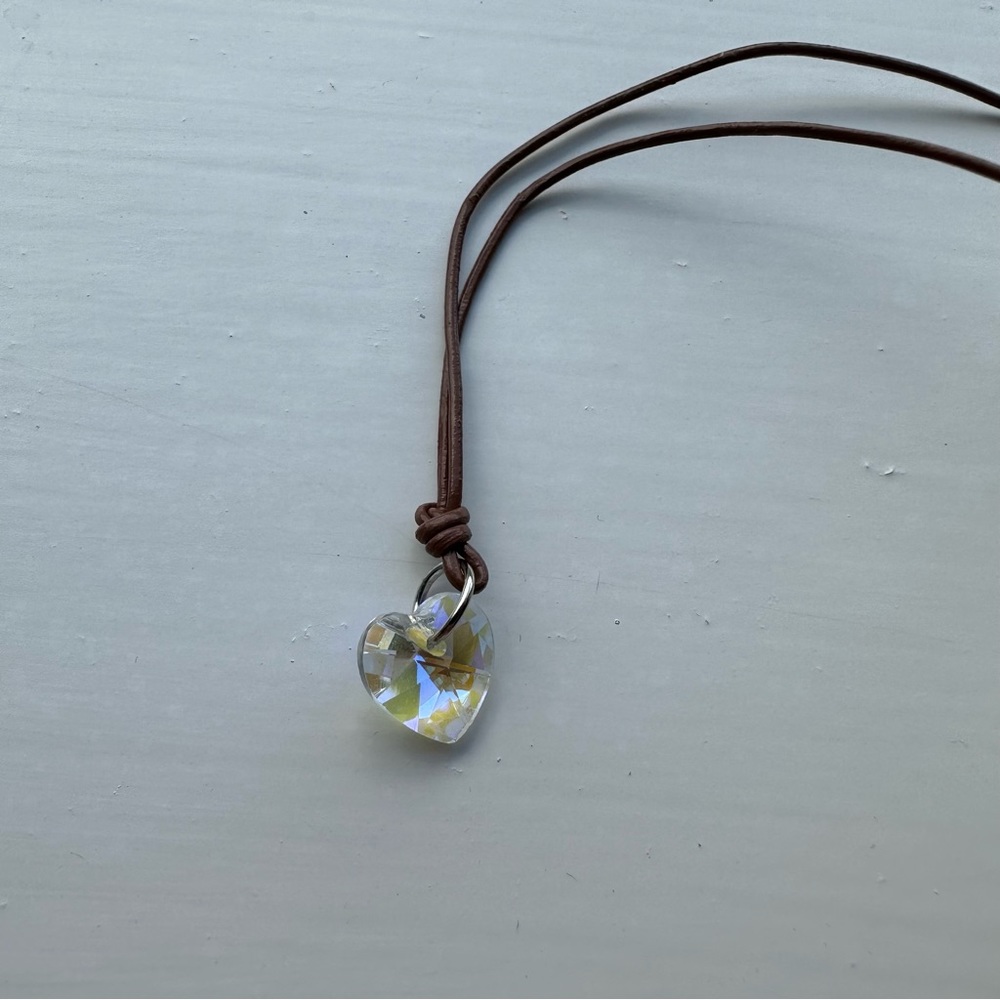 NWT Fake Crystal Heart Necklace